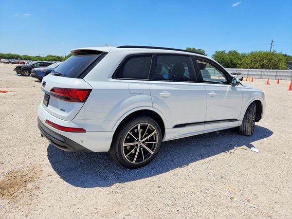 2023 AUDI Q7