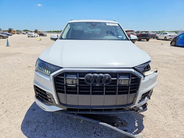 2023 AUDI Q7