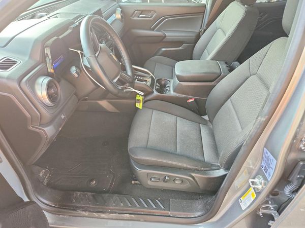 2024 CHEVROLET COLORADO LT