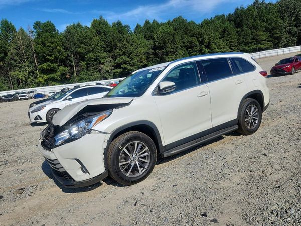 2019 TOYOTA HIGHLANDER