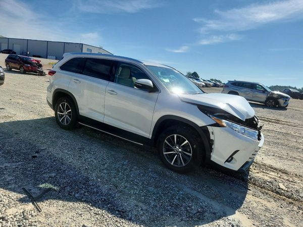 2019 TOYOTA HIGHLANDER SE/XLE
