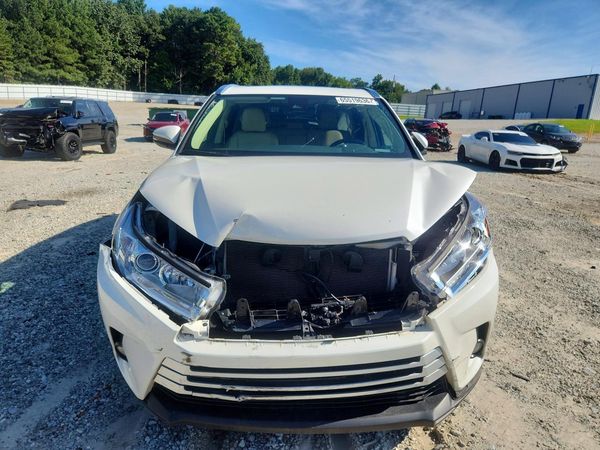 2019 TOYOTA HIGHLANDER SE/XLE