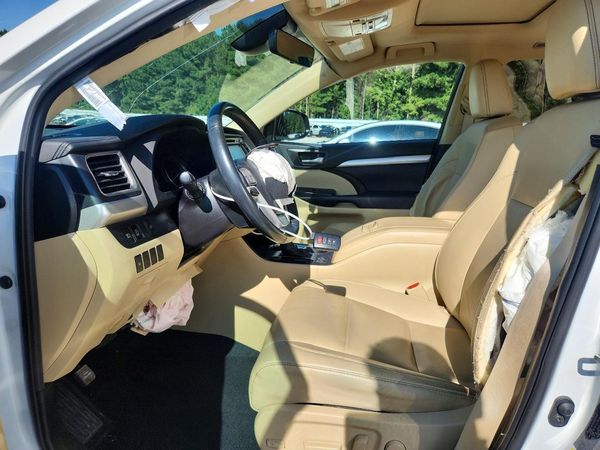 2019 TOYOTA HIGHLANDER SE/XLE