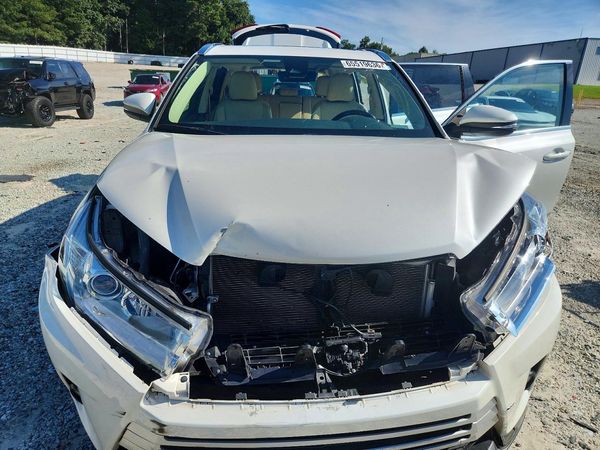 2019 TOYOTA HIGHLANDER SE/XLE