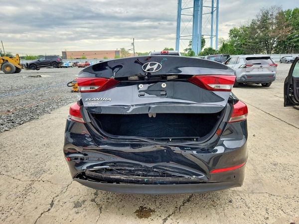 2018 HYUNDAI ELANTRA