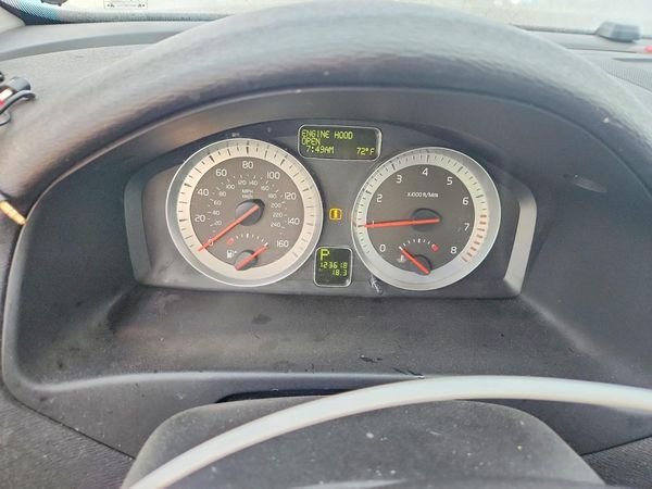 2012 VOLVO C70