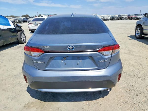 2021 TOYOTA COROLLA