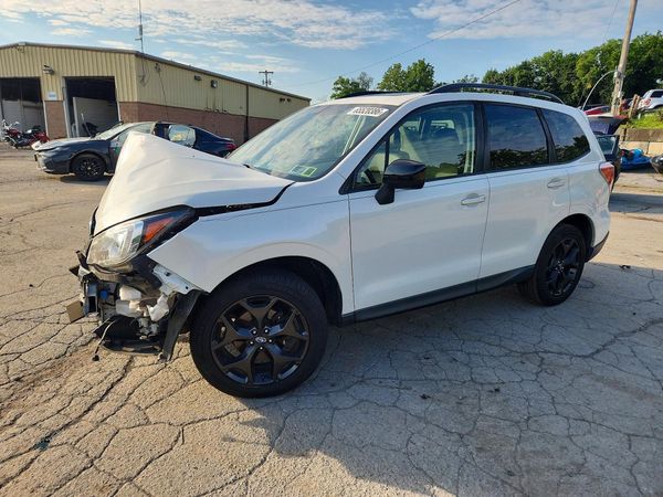 2018 SUBARU FORESTER