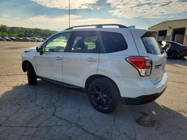 2018 SUBARU FORESTER