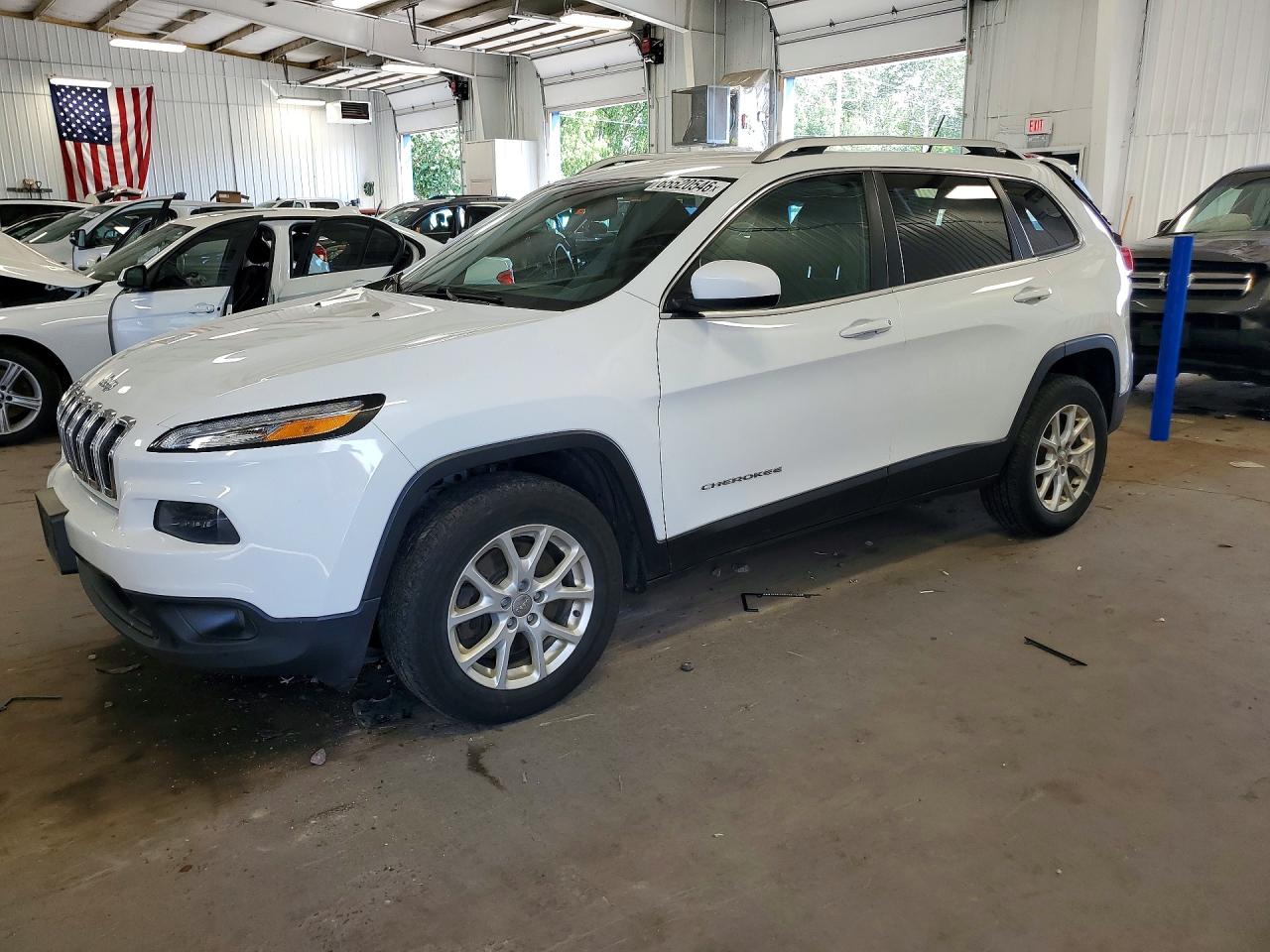 2015 JEEP CHEROKEE LATITUDE 4X4