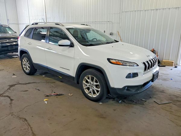 2015 JEEP CHEROKEE LATITUDE 4X4
