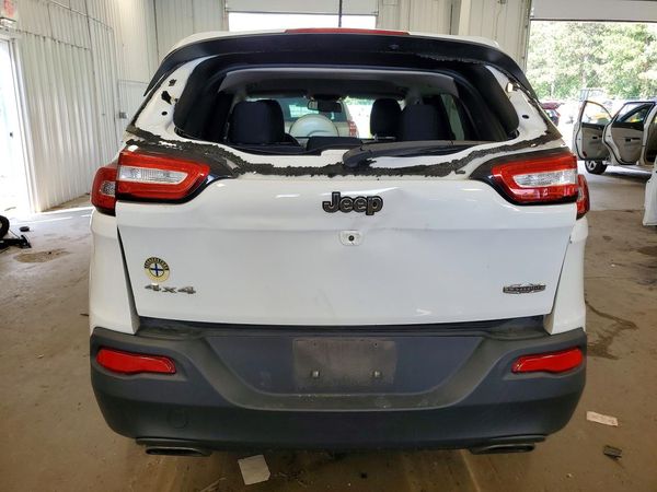 2015 JEEP CHEROKEE LATITUDE 4X4