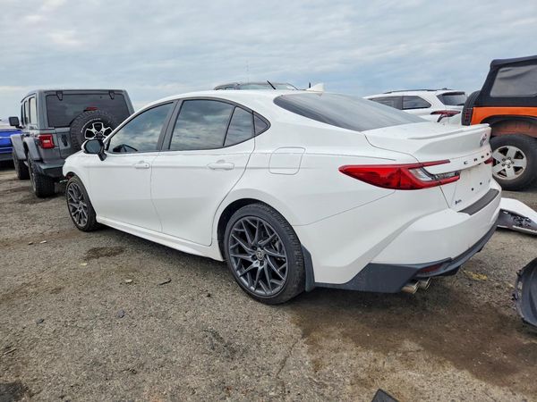 2025 TOYOTA CAMRY