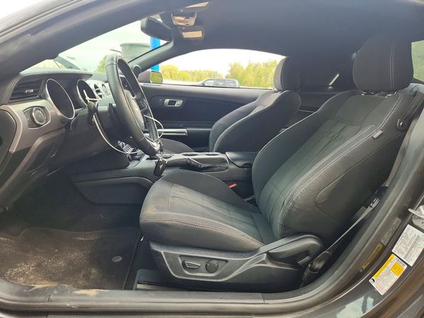 2020 FORD MUSTANG I4 Coupe — DENT