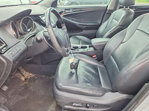 2013 HYUNDAI SONATA