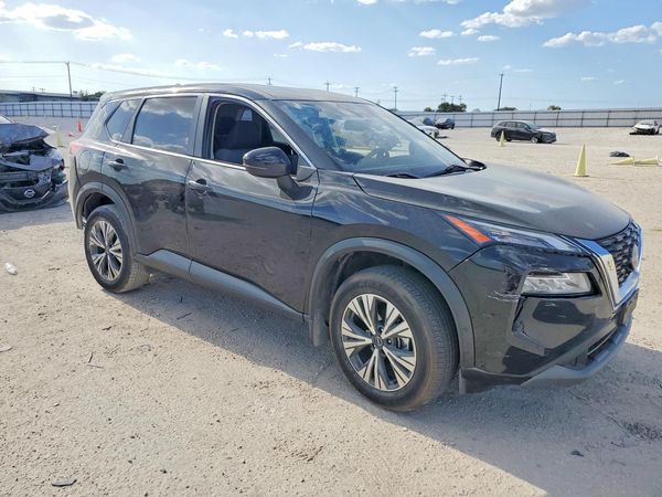 2023 NISSAN ROGUE SV — Passenger 3/4