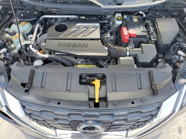 2023 NISSAN ROGUE SV — Engine bay