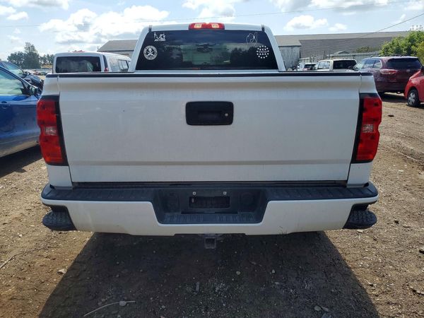 2017 CHEVROLET SILVERADO LT