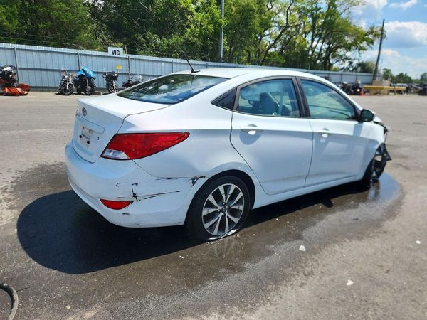 2017 HYUNDAI ACCENT SE Base