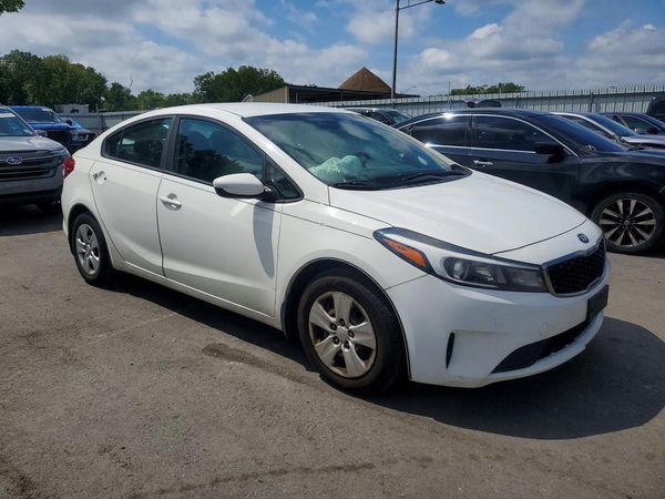2017 KIA FORTE