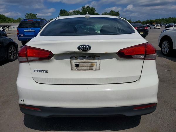 2017 KIA FORTE