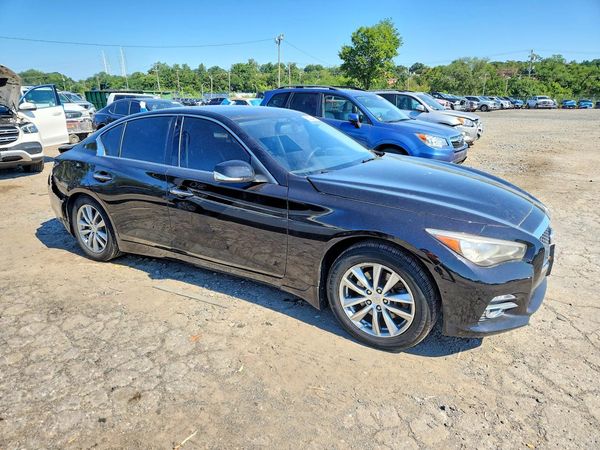 2016 INFINITI Q50