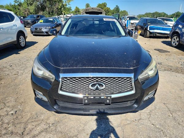 2016 INFINITI Q50