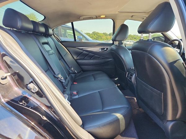 2016 INFINITI Q50