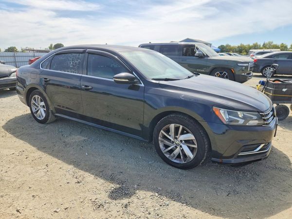 2018 VOLKSWAGEN PASSAT SE, SE w/ Technology