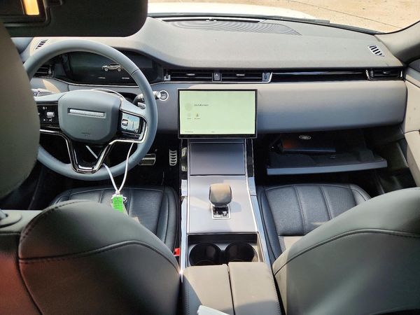 2024 LAND ROVER RANGE ROVER EVOQUE Dynamic SE