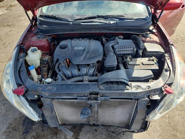 2014 HYUNDAI SONATA GLS/ GLS Popular — Engine bay