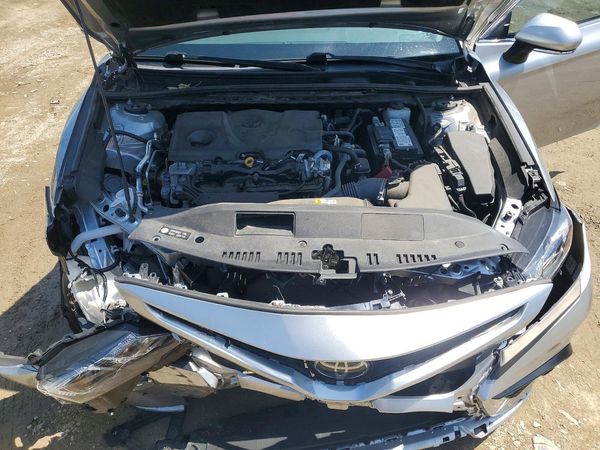 2023 TOYOTA CAMRY SE — Engine bay