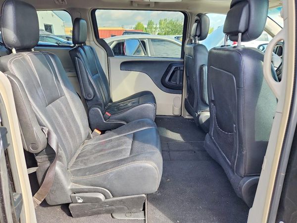 2016 DODGE GRAND CARAVAN Crew