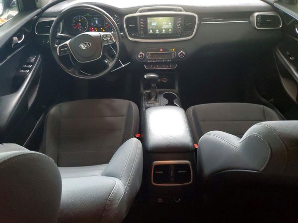 2019 KIA SORENTO L, LX, S