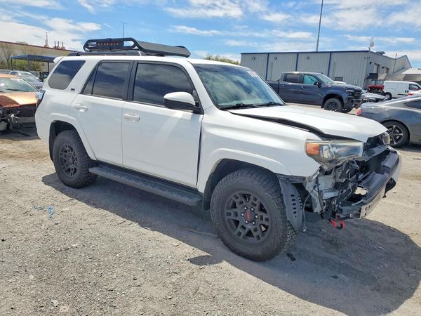 2017 TOYOTA 4RUNNER