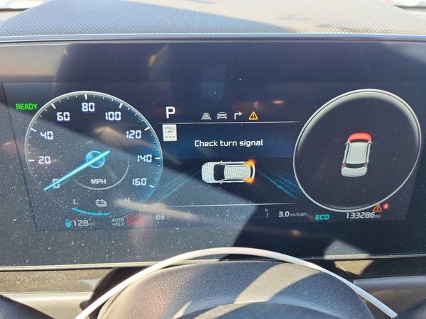2024 KIA NIRO Wind