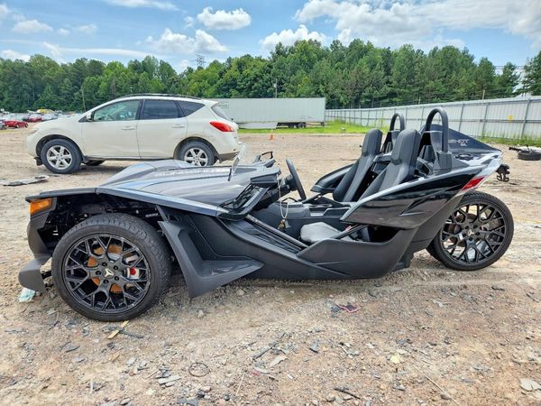 2025 POLARIS SLINGSHOT