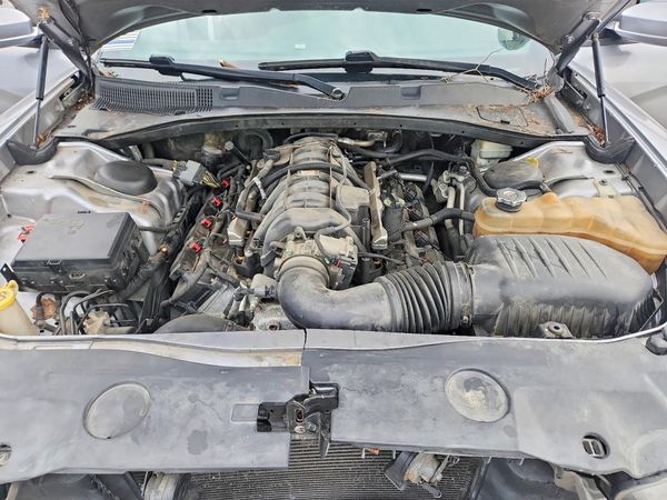 2014 DODGE CHARGER Police — Engine bay