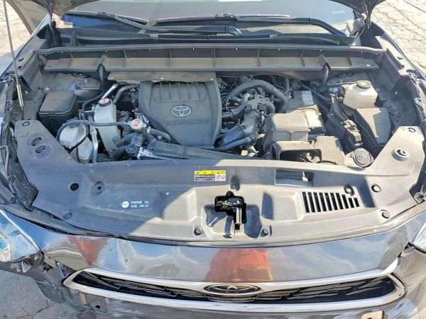 2023 TOYOTA HIGHLANDER — Engine bay