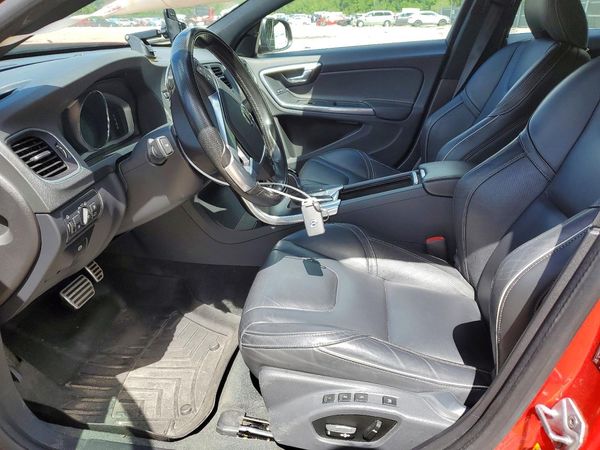 2016 VOLVO S60