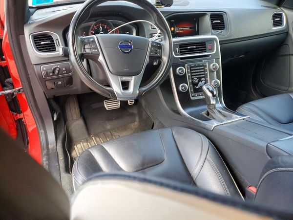 2016 VOLVO S60