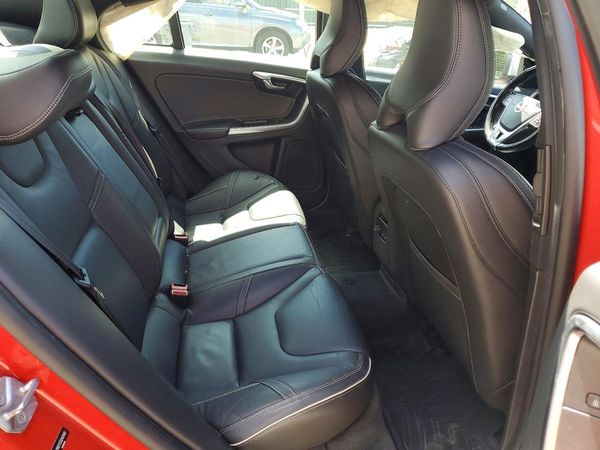 2016 VOLVO S60