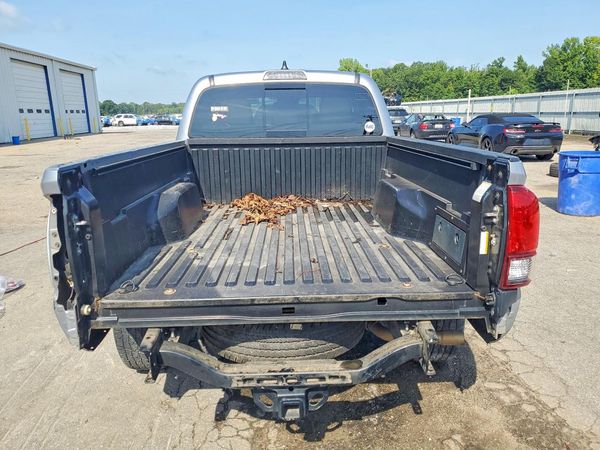 2020 TOYOTA TACOMA SR5