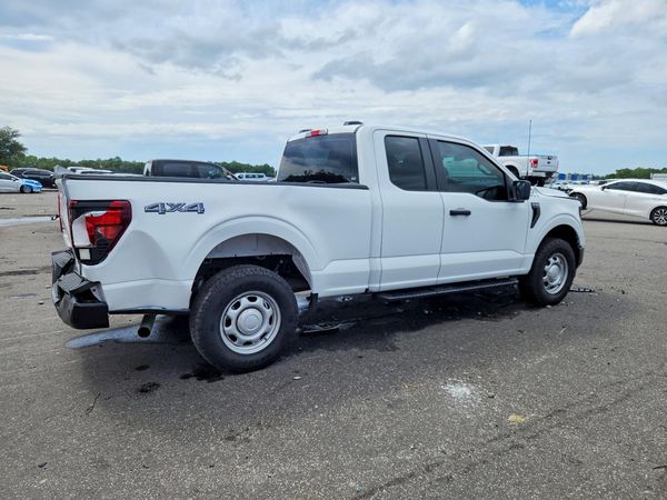 2025 FORD F150