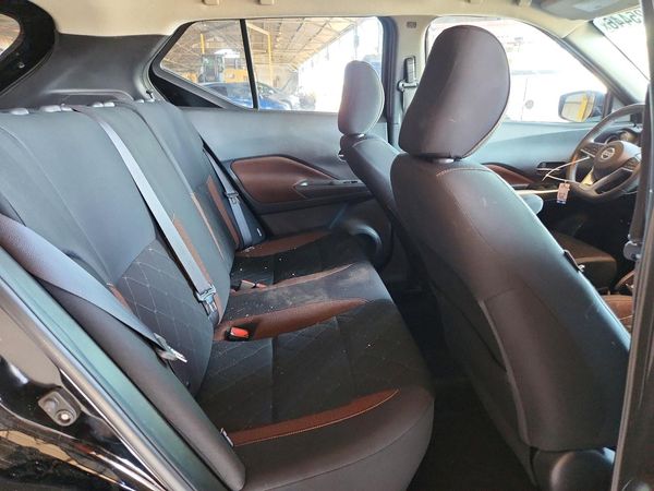 2020 NISSAN KICKS