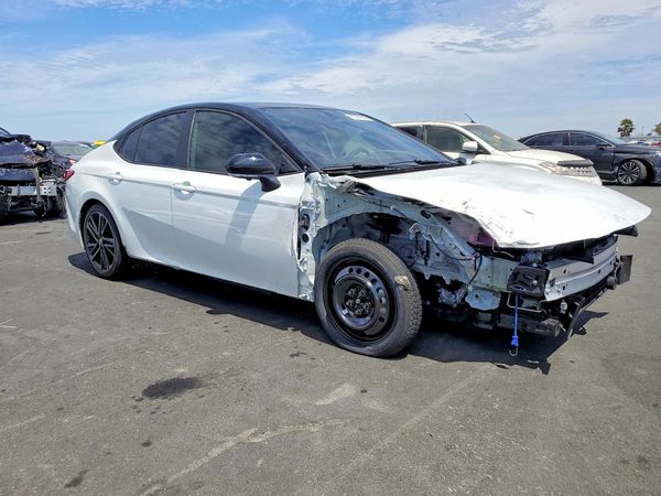 2026 TOYOTA CAMRY