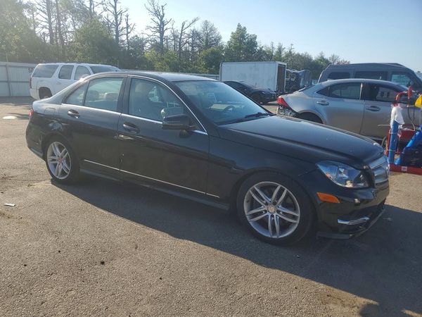 2013 MERCEDES-BENZ C C300
