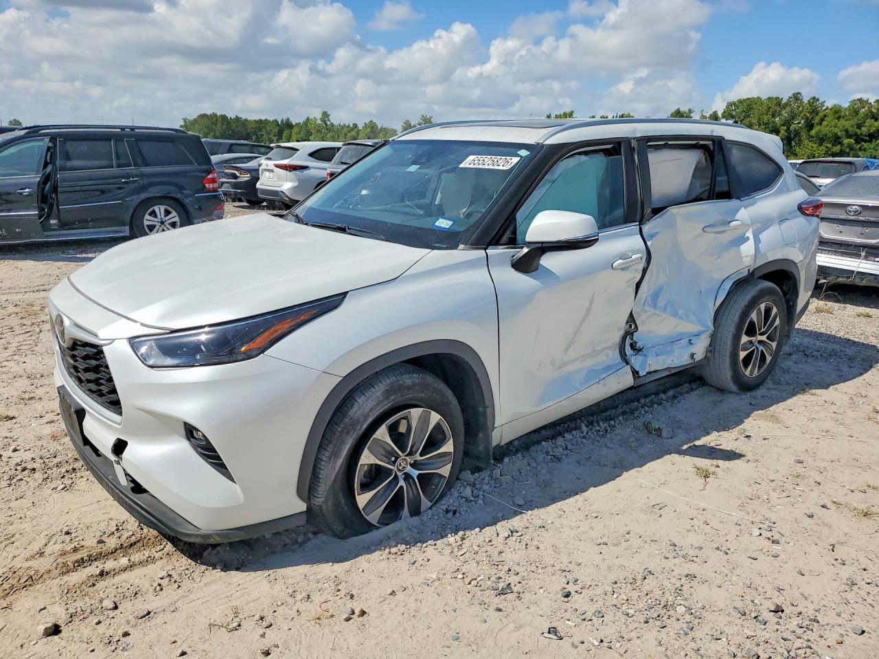2023 TOYOTA HIGHLANDER