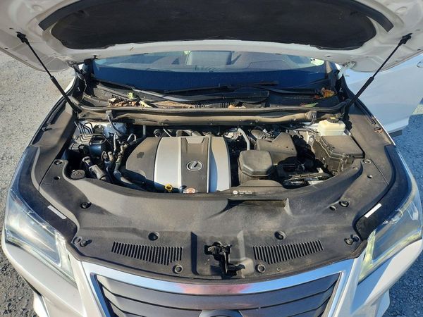 2018 LEXUS RX 350 350/350 F Sport — Engine bay