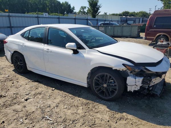 2025 TOYOTA CAMRY
